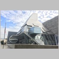 Ramon C. Cortines School Of Visual And Performing Arts Los Angeles, USA, photo by Justefrain on Wikipedia.JPG